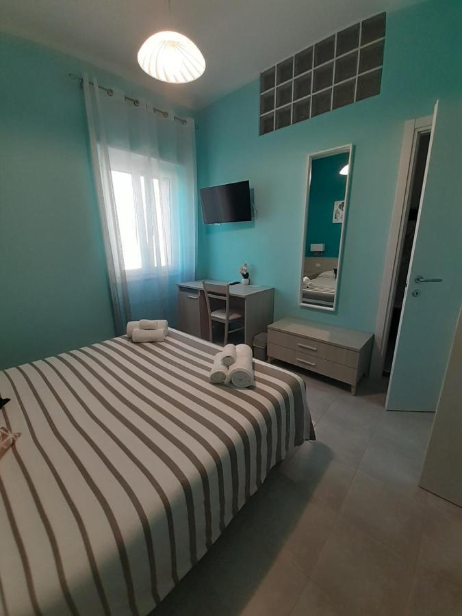 La Terrazza Del Sole Guest House Bosa Dış mekan fotoğraf