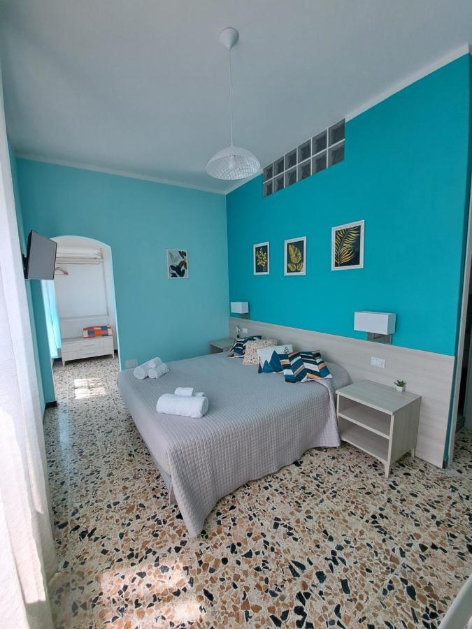 La Terrazza Del Sole Guest House Bosa Dış mekan fotoğraf